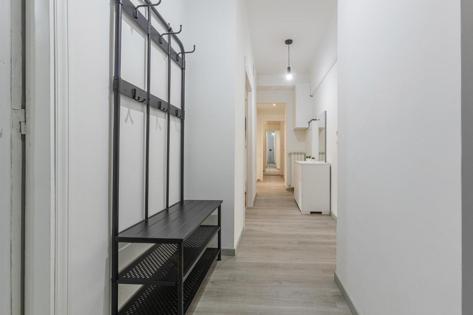 Matinum Central & Spacious Apartment Болоня Екстериор снимка