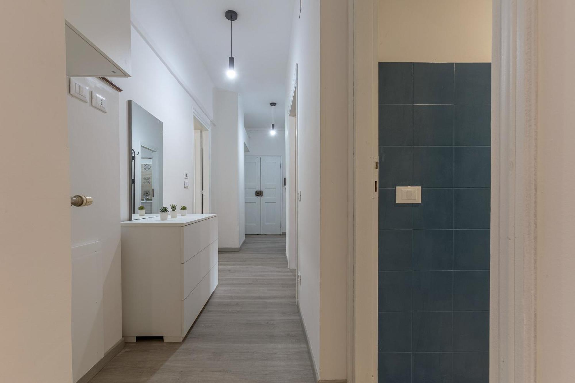 Matinum Central & Spacious Apartment Болоня Екстериор снимка