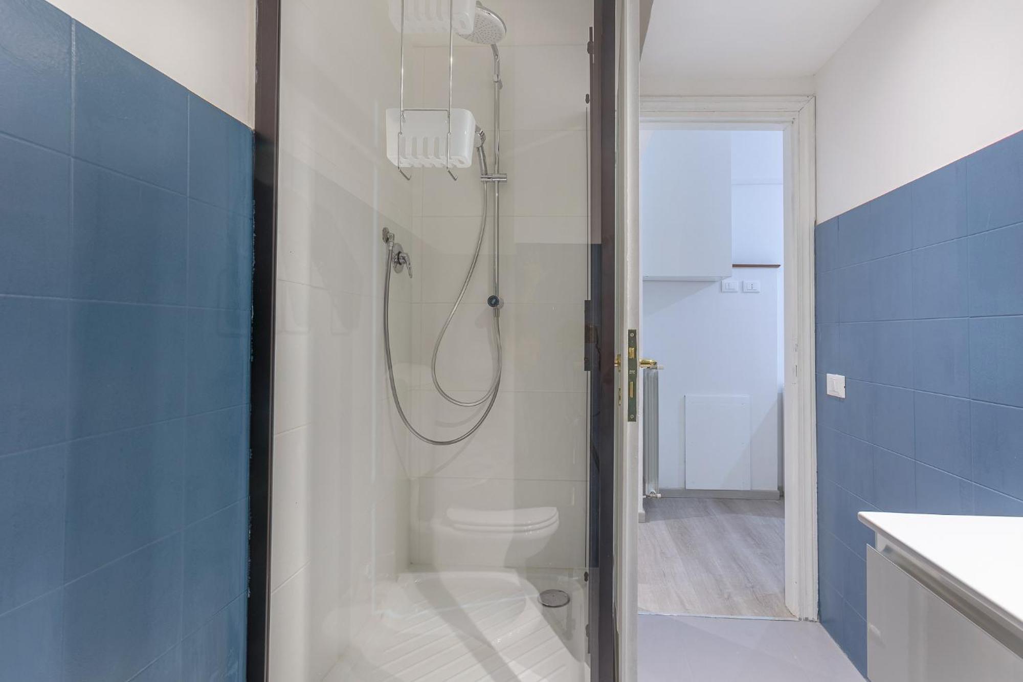 Matinum Central & Spacious Apartment Болоня Екстериор снимка