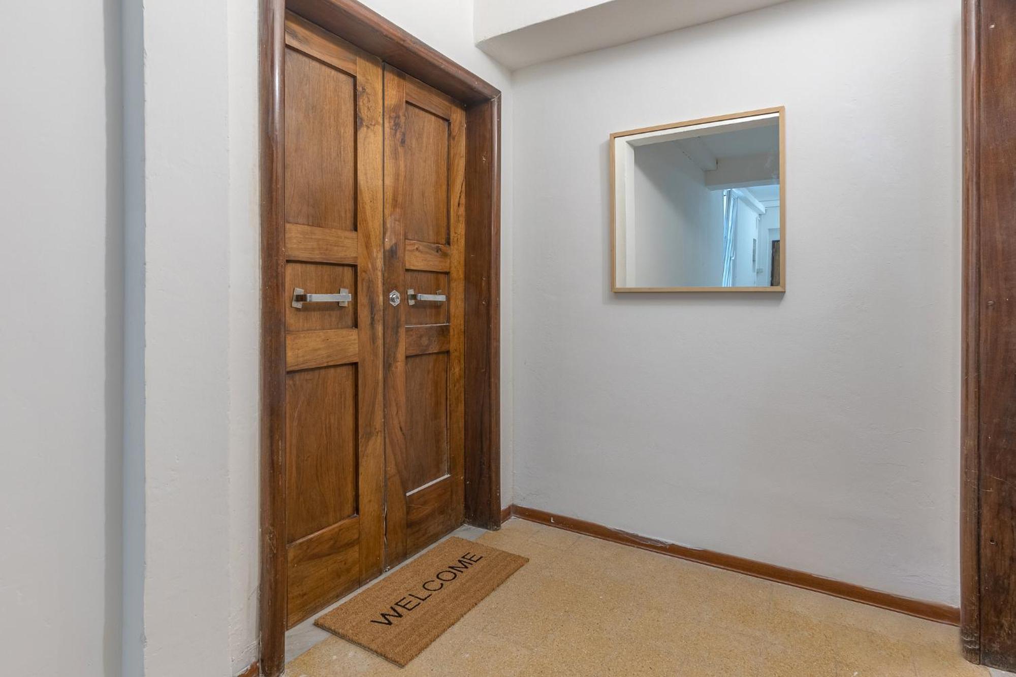 Matinum Central & Spacious Apartment Болоня Екстериор снимка